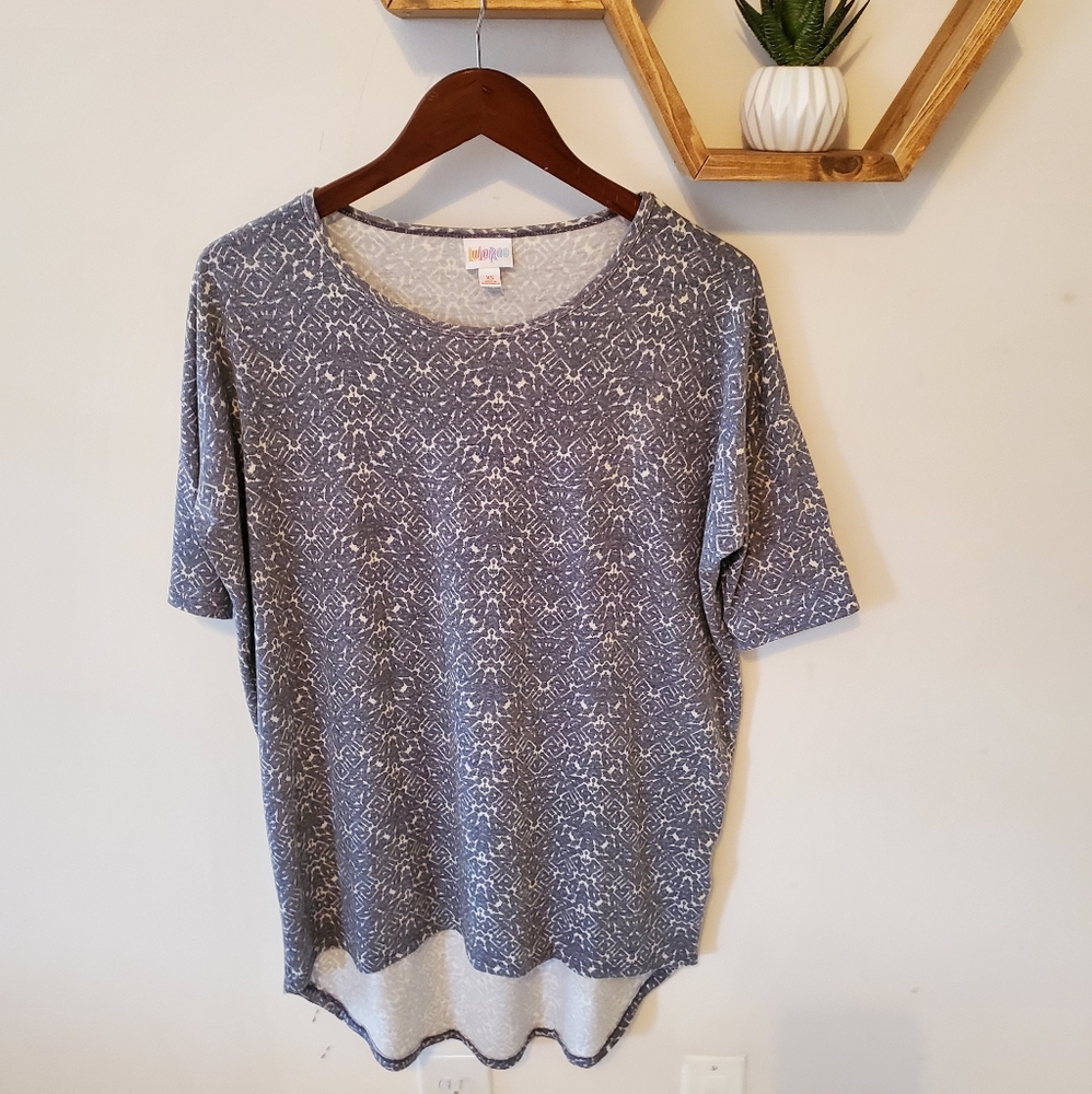 ⭐Lularoe Irma- xs- like new condition! Extra small